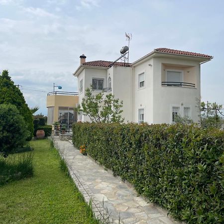 Seaside Apartment With Private Garden Nea Anchialos Exterior photo